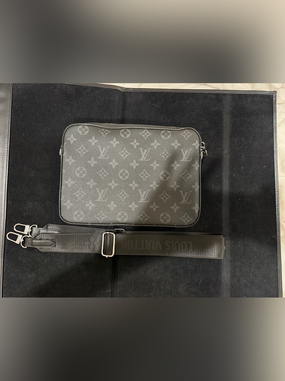 Louis Vuitton Gray Monogram Messenger Bag with Adjustable Strap - Picture 10 of 11